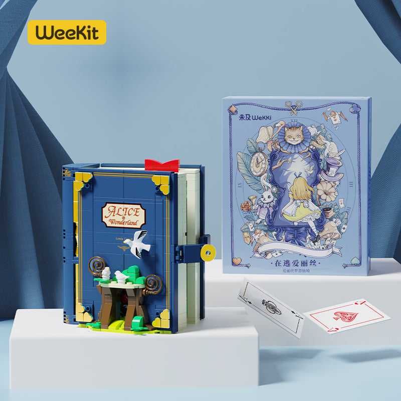 Fairytale Pop-Up Book – Escaping Alice