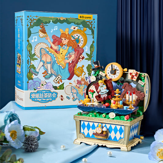 Fairytale Music Chest – Alice’s Teatime Wonderland